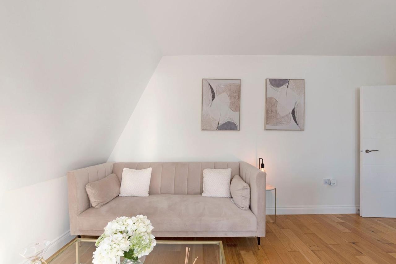 Spacious One Bed Loft Apartment Birchanger Dış mekan fotoğraf