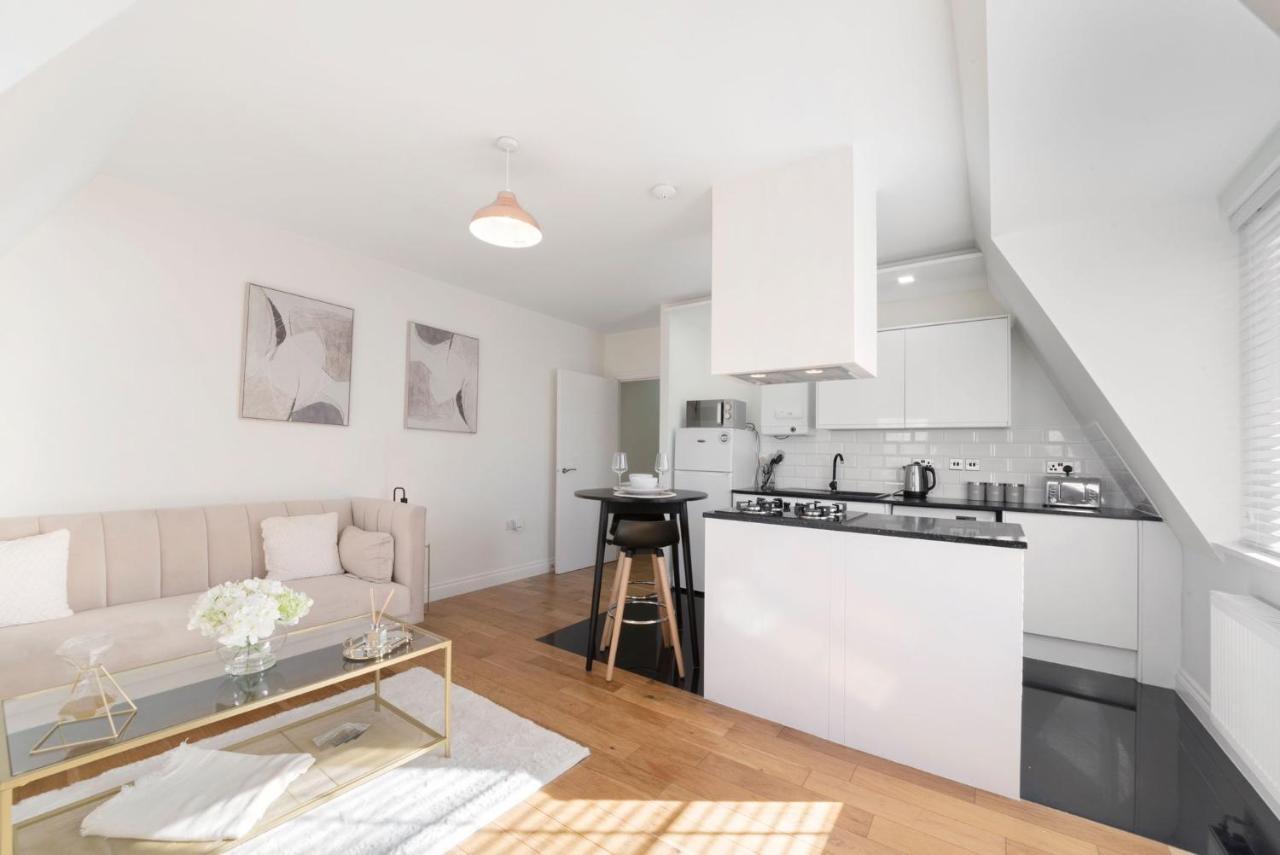 Spacious One Bed Loft Apartment Birchanger Dış mekan fotoğraf