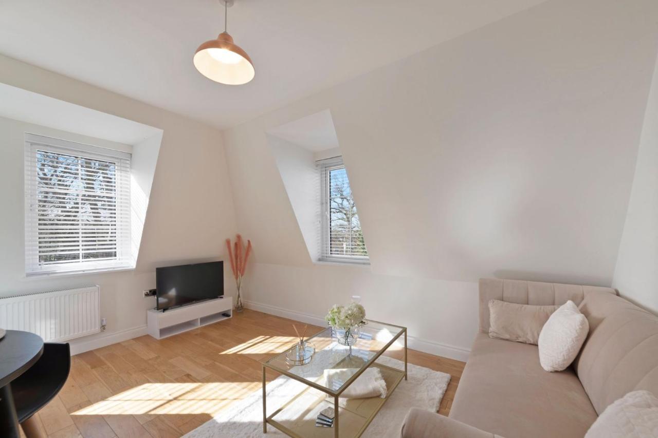 Spacious One Bed Loft Apartment Birchanger Dış mekan fotoğraf